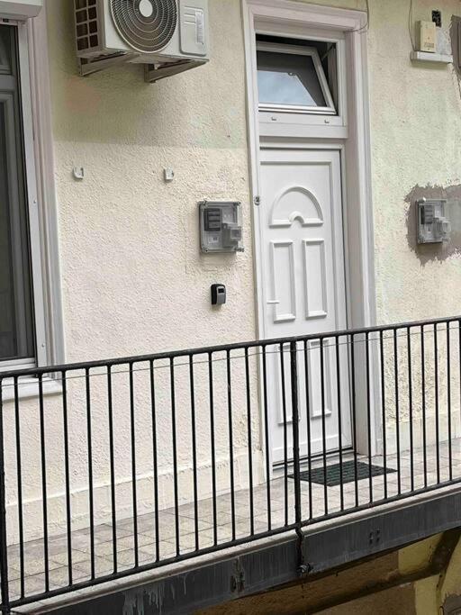Gabeni Home Budapest Exteriör bild